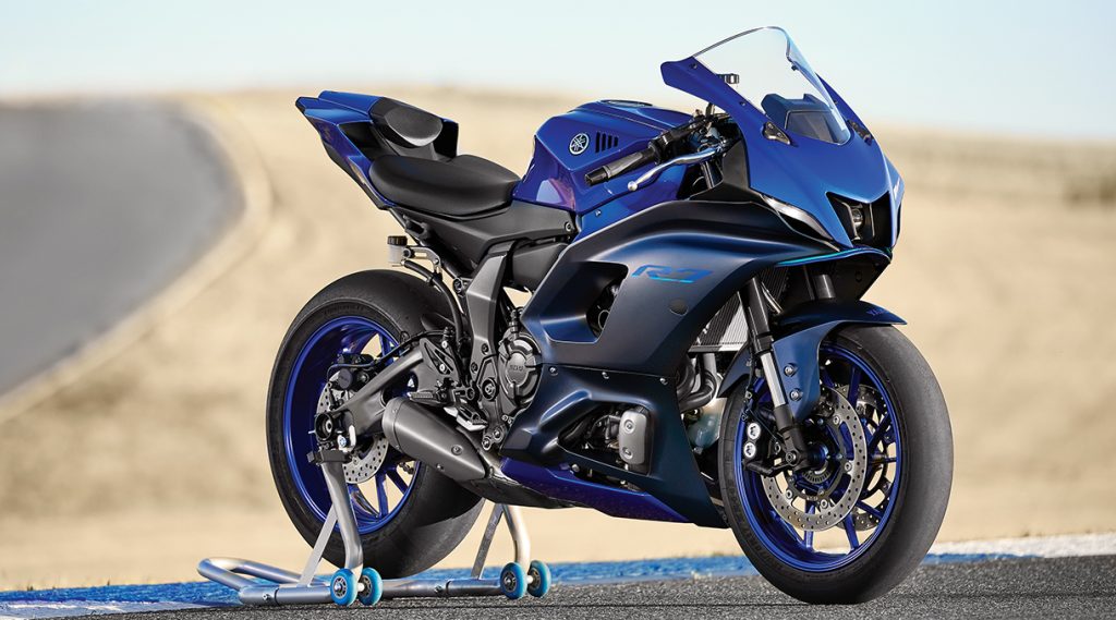 Yamaha Motor Europe will enter the revamped R7 in the first-ever FIM Sportbike World Championship in 2026, signing Carter Thompson and Alessandro Di Persio for the debut season.