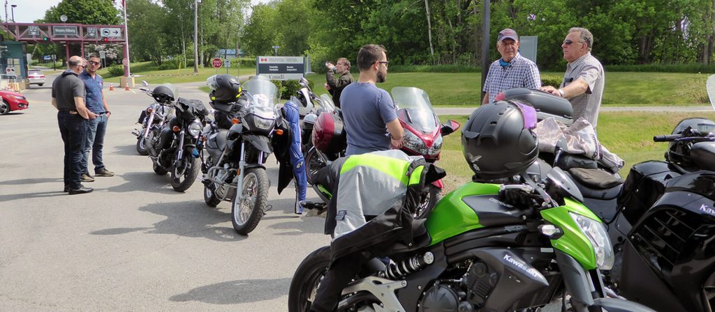 Riding Alone vs Group Riding