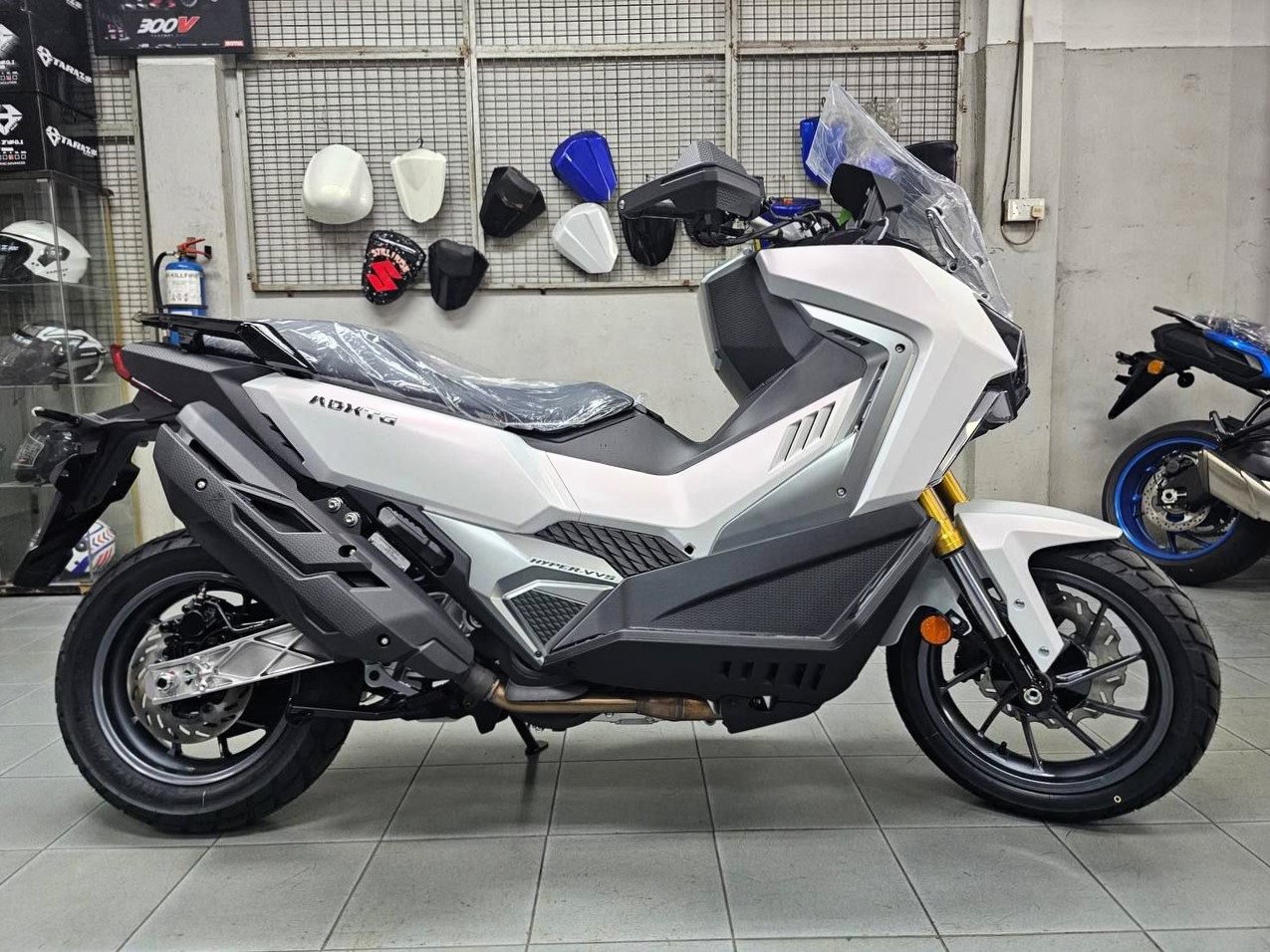 2025 SYM ADXTG 400が正式に発売され、価格は1億8000万VNDを超える。 バイク用フェンダー スプラッシュガード For ADXTG 400 ADXTG400 2024 2025 オートバイ用後輪延長フェン