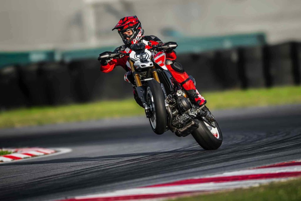 Ducati Hypermotard V2