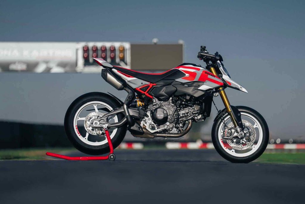 Ducati Hypermotard V2